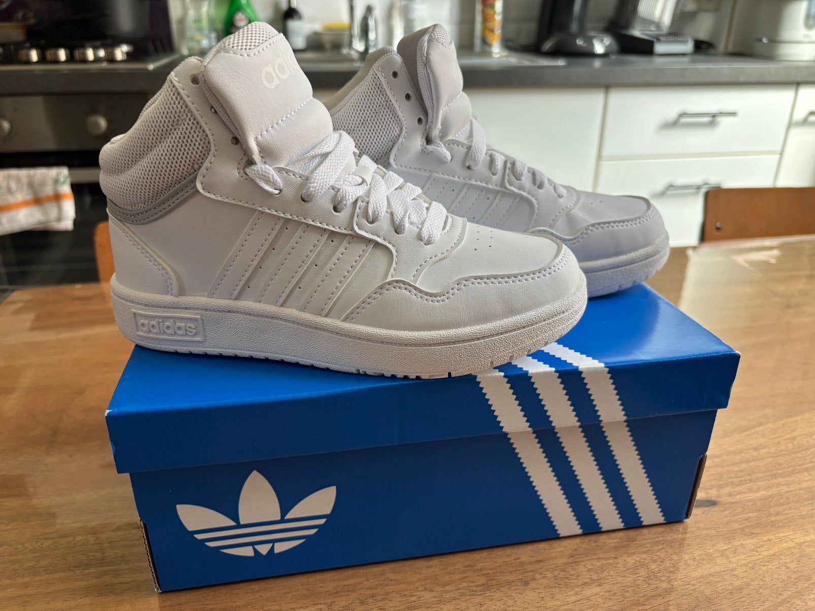 Adidas kids, Ophalen, Zo goed als nieuw, Schoenen