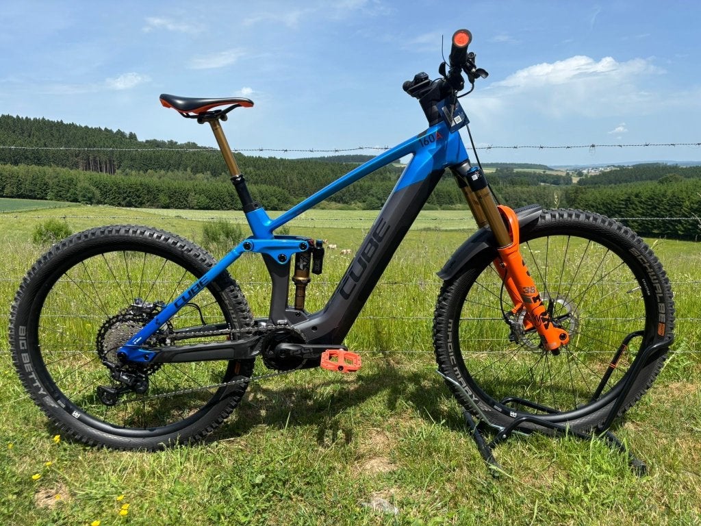 VTT Cube STEREO HYBRID 160 HPC 750, Ophalen, Cube