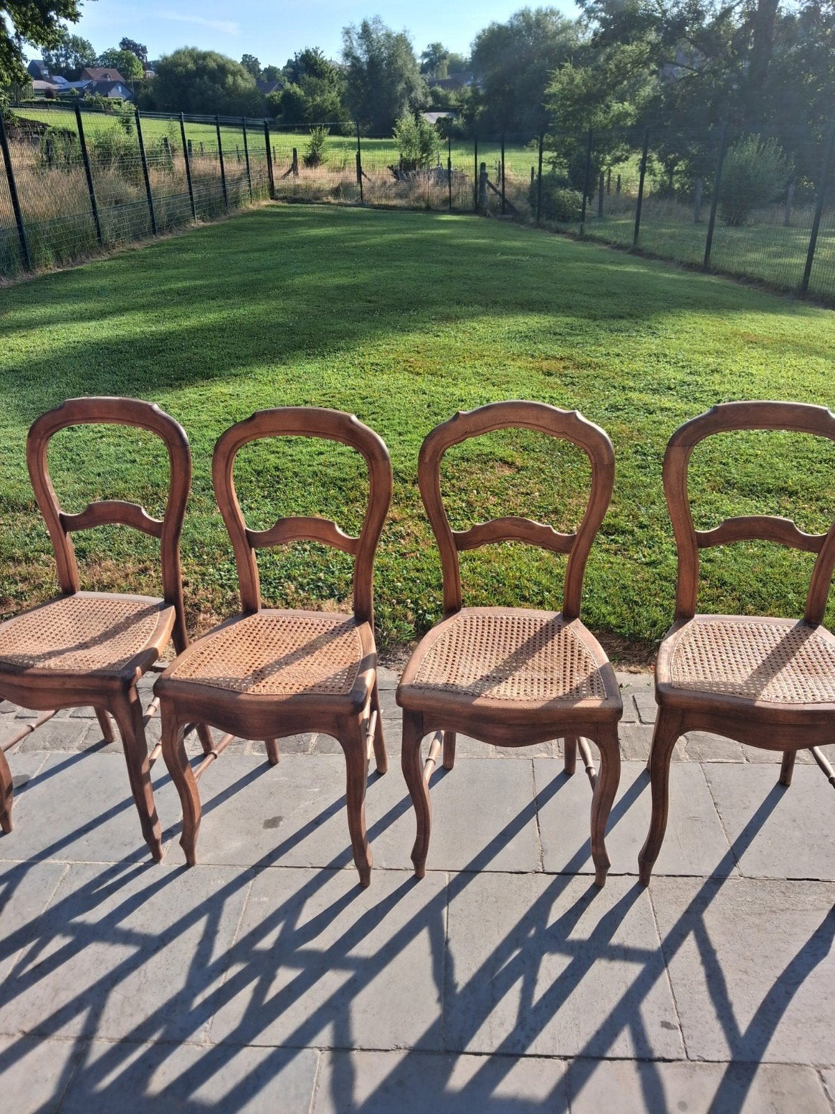 A VENDRE 4 CHAISES EN BOIS CANNELÉ VINTAGE, Maison & Meubles, Chaises, Enlèvement, Bois