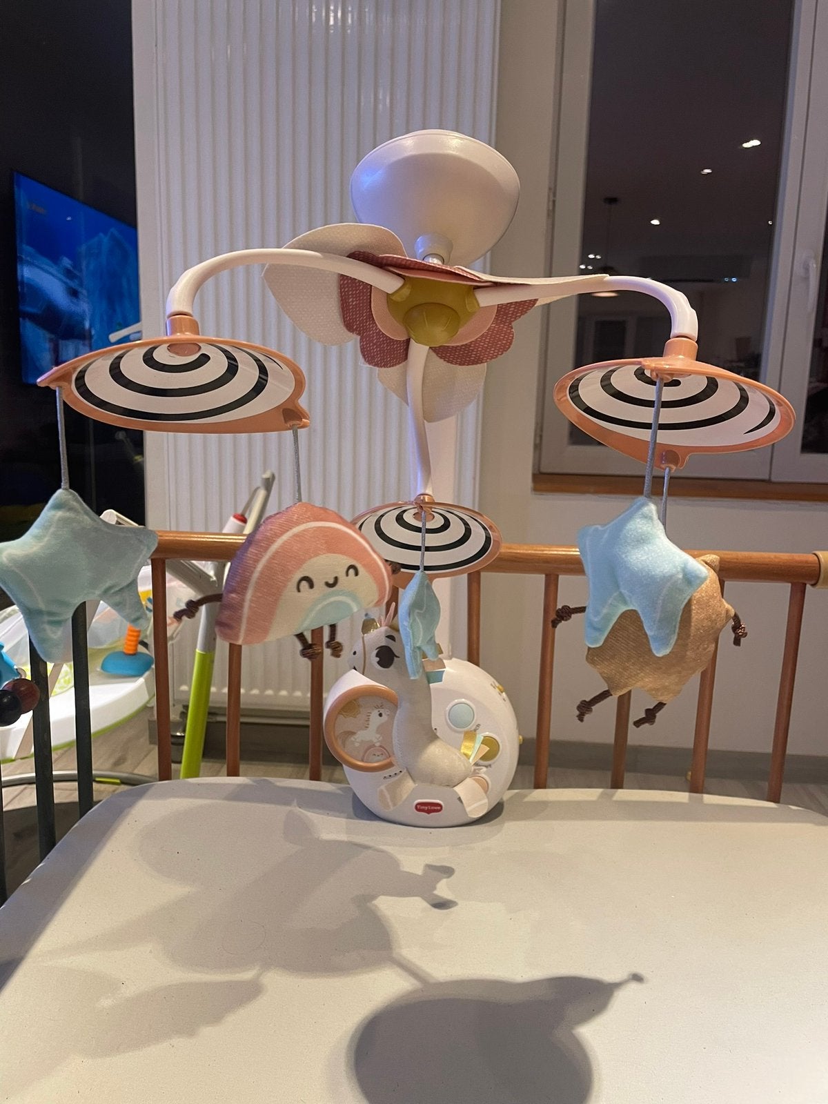 Mobiel Tiny Love, Enlèvement, Comme neuf, Mobile, Avec lumière