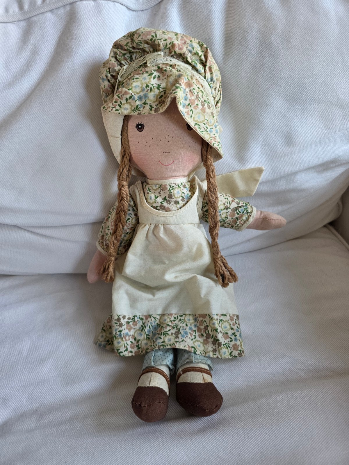 poupée en tissu est Carrie Holly hobbie, Enlèvement ou Envoi, Poupée