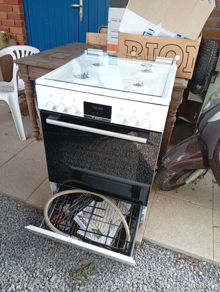 cuisinière gaz Bosch, Electroménager, Cuisinières, Gaz, 85 à 90 cm, 4 zones de cuisson, Comme neuf