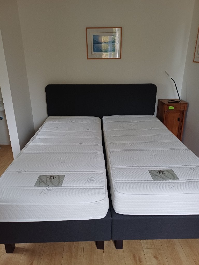 Lit 2 personnes, Maison & Meubles, Gris, Tissu, Comme neuf, Enlèvement