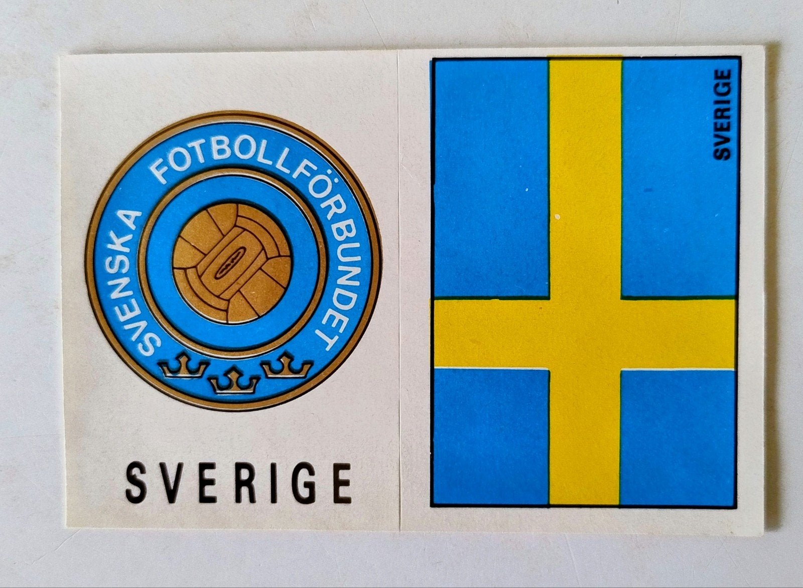 Panini Mexico 70: Flag & Shield Sweden + 800 cards for sale, Verzenden