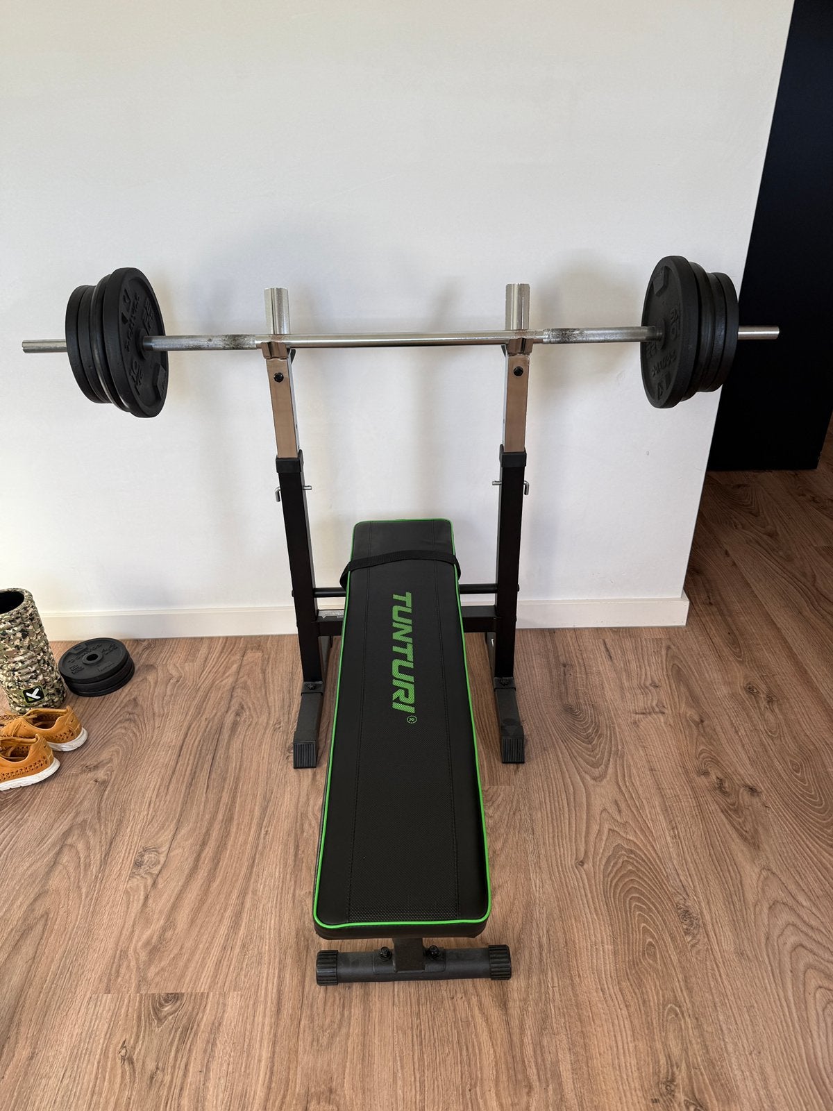 Tunturi bench bench press inclusief gewichten en staaf, Sport en Fitness, Ophalen, Zo goed als nieuw
