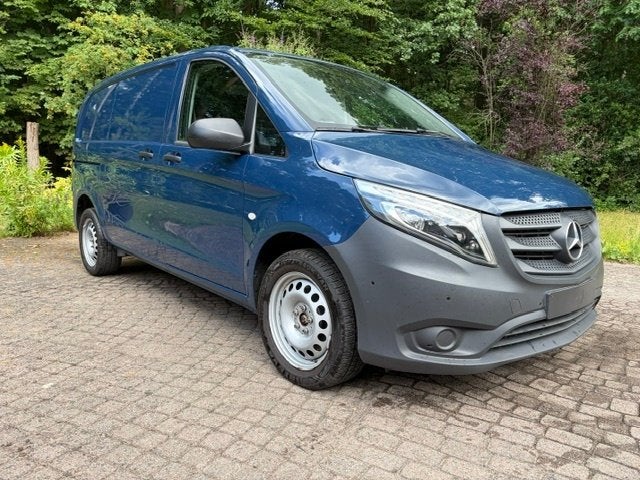 Vito 116d 4-Matic 9GTr Led Pts camera trekhaak 2500kg sleep., Auto's, Automaat, Dealer onderhouden, Stof, Blauw