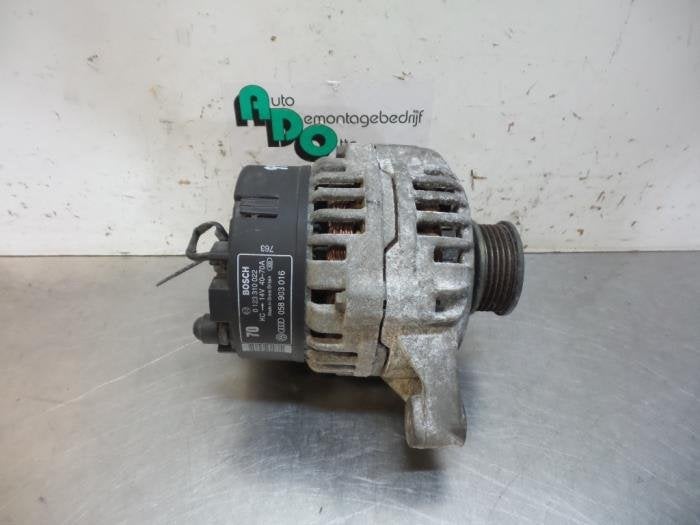 Dynamo d'un Volkswagen Passat (Passat 96-), Volkswagen, -, 3 mois de garantie, Utilisé