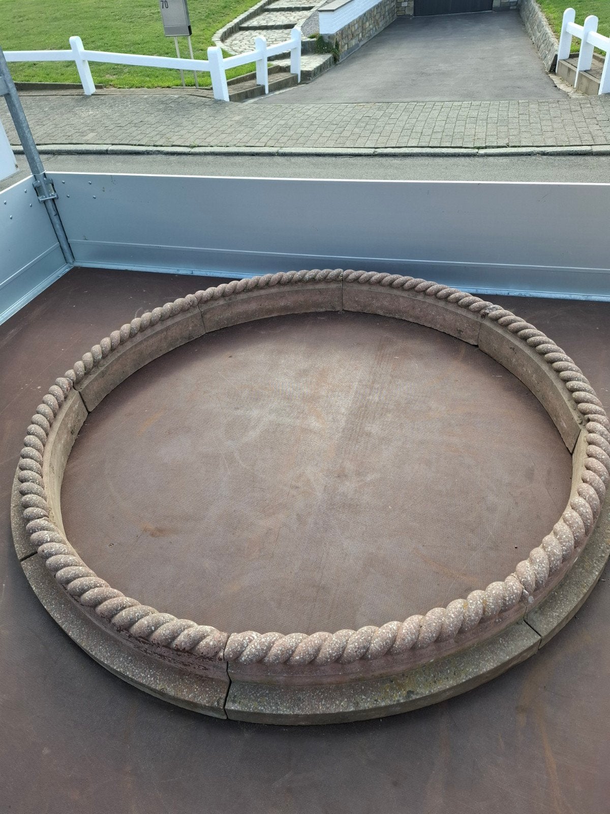 Bloembak 1.60m diameter, 8 betonnen boordstenen! Rustiek, Ophalen, Steen