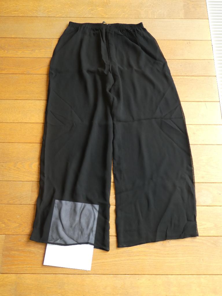 Zwarte broek – Nitya – maat 42, Taille 42/44 (L), Enlèvement ou Envoi, Comme neuf, Longs