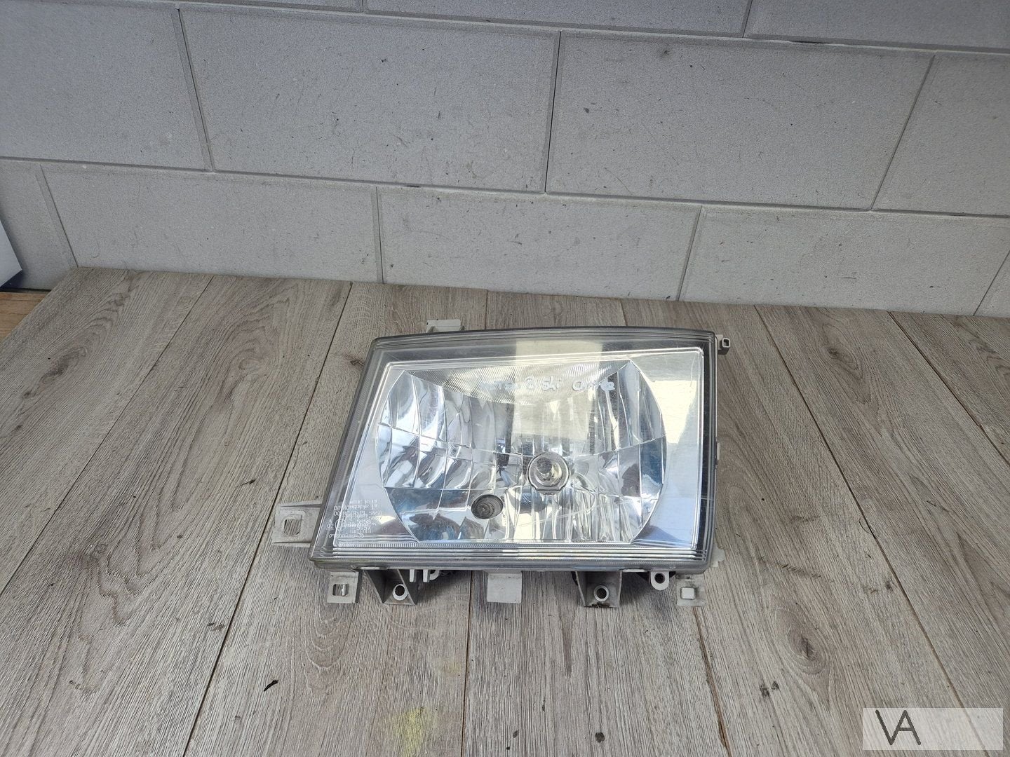 Mitsubishi Canter 2009 - 2013 koplamp links schadevrij €100, -, Utilisé, Mitsubishi, -