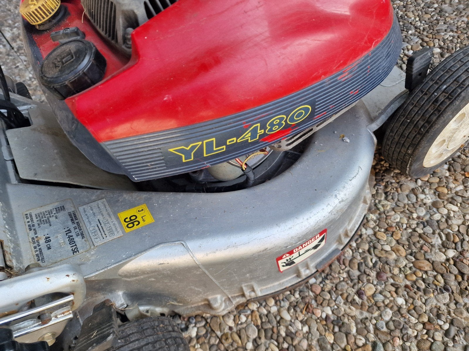 grasmaaier defect

Kleine onderdeel dat op de foto staat als, Tuin en Terras, Ophalen, Opvangzak