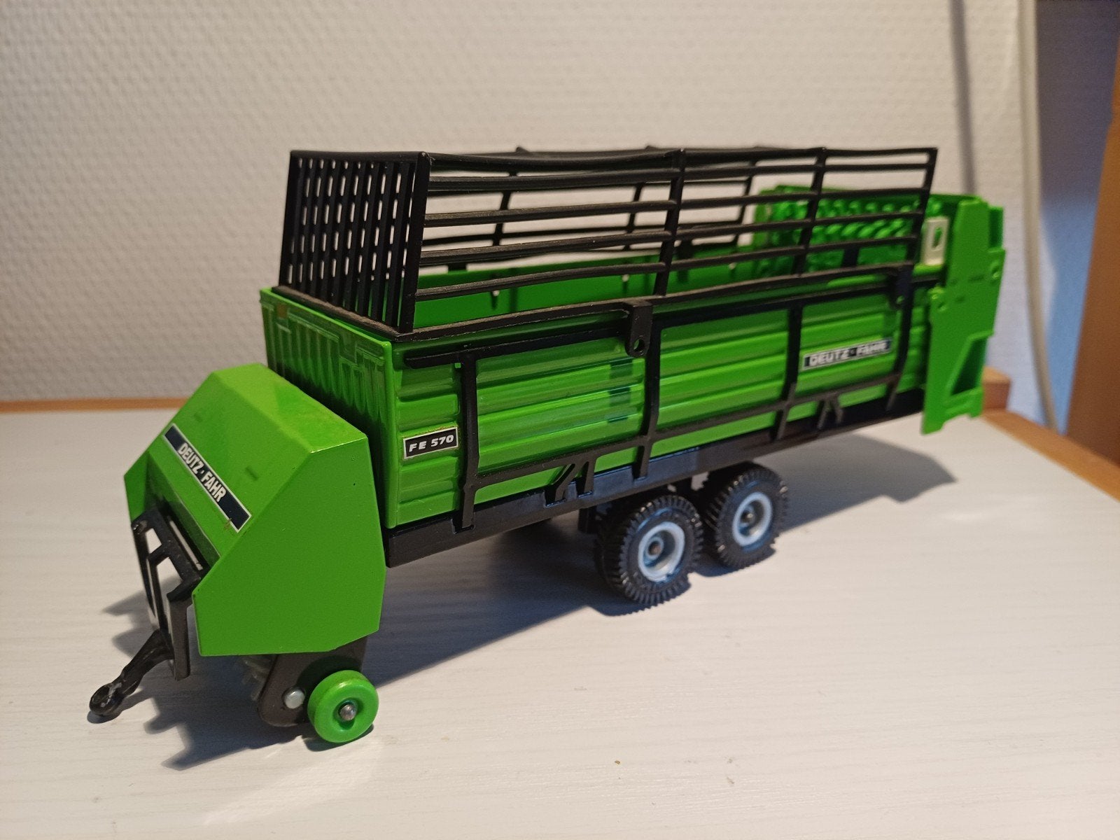 Wagon-chargeur Siku Deutz Fahr, Hobby & Loisirs créatifs, Enlèvement ou Envoi, SIKU