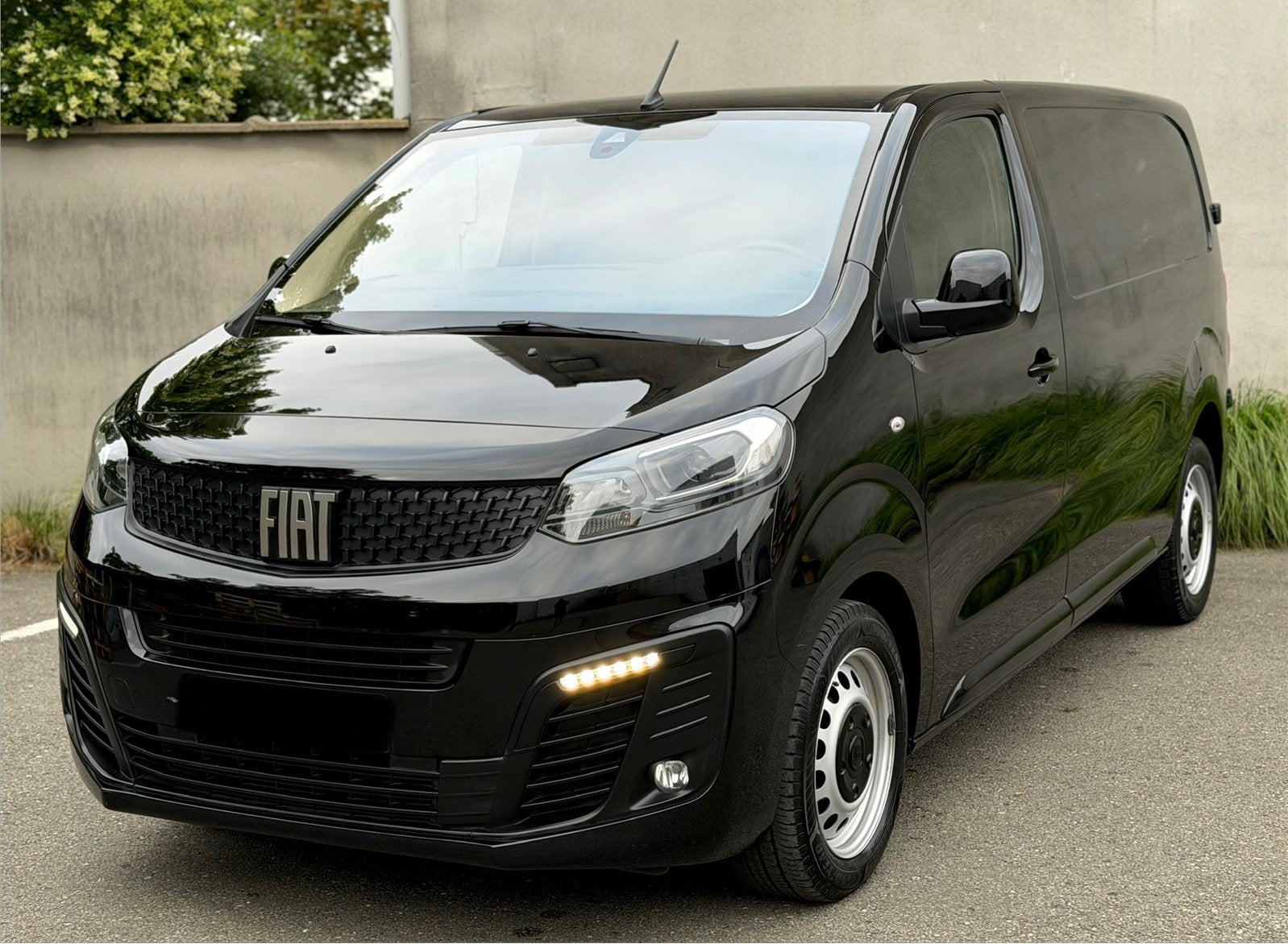 Fiat Scudo 2.0D Automaat 3-zit 177Pk euro6D 2022, Autos, Camionnettes & Utilitaires, Euro 6, Entreprise, 3 places, Noir