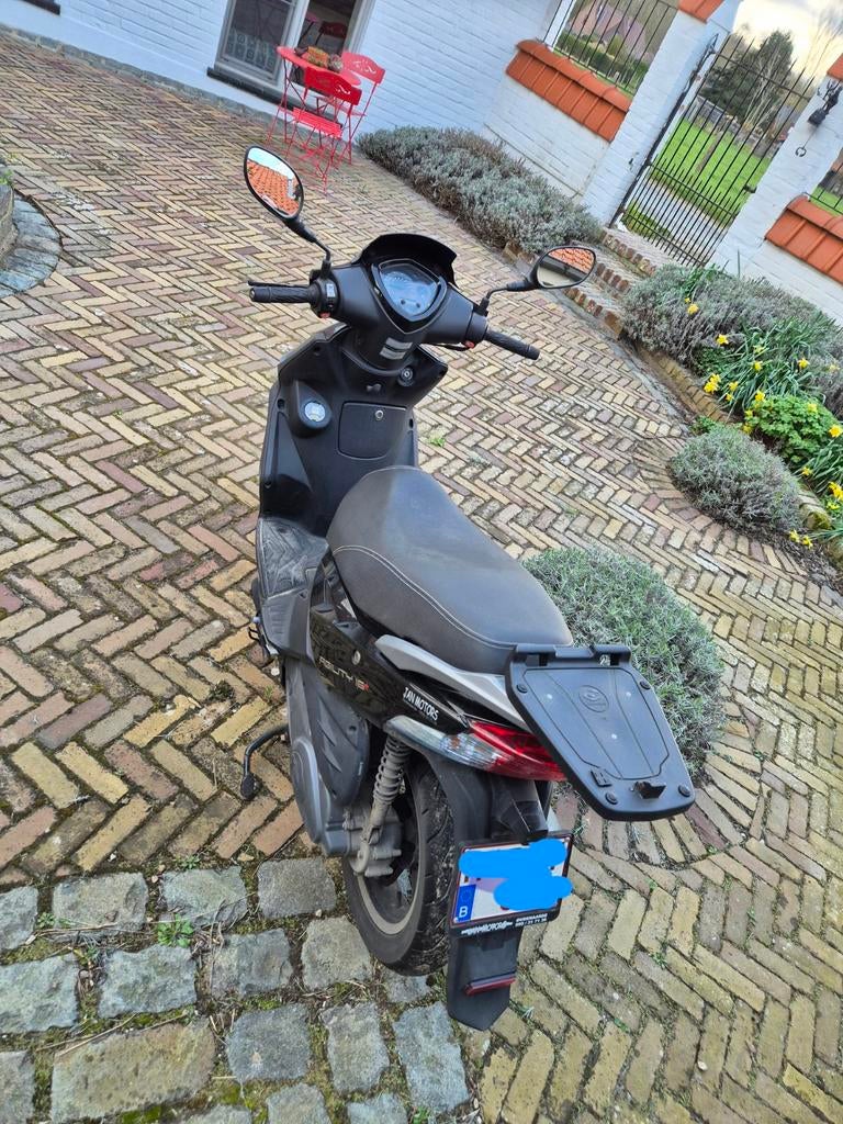 Kymco agility 16+125cc, Fietsen en Brommers, Scooters | Kymco, Gebruikt, Agility, Benzine, Ophalen