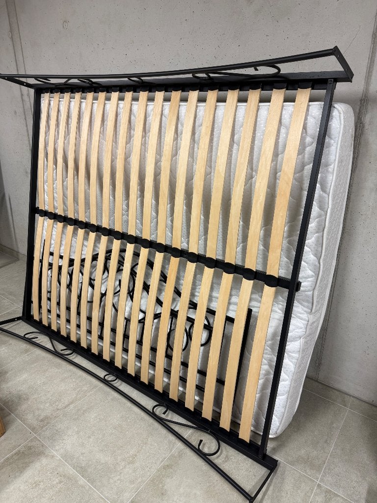 Bedframe 200/180 lattenbodem en matras, Huis en Inrichting, Ophalen, Gebruikt, Tweepersoons, Matras