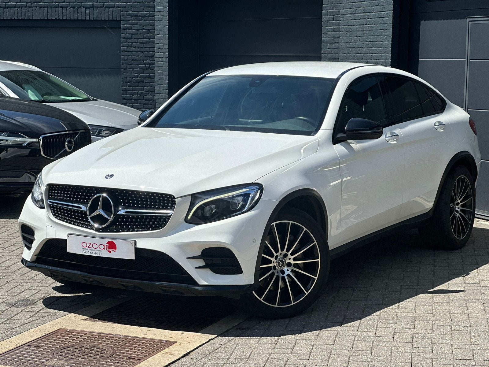 Mercedes-Benz GLC 250 AMG PACK Coupé 4matic |GpsCamAlcantara, Auto's, Mercedes-Benz, Automaat, 170 g/km, 4 cilinders, Wit