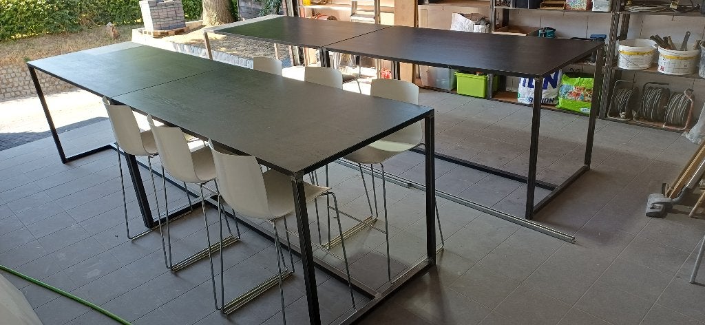 Table - Tables - Modèle haut, 150 à 200 cm, Cinq personnes ou plus, Enlèvement, 50 à 100 cm