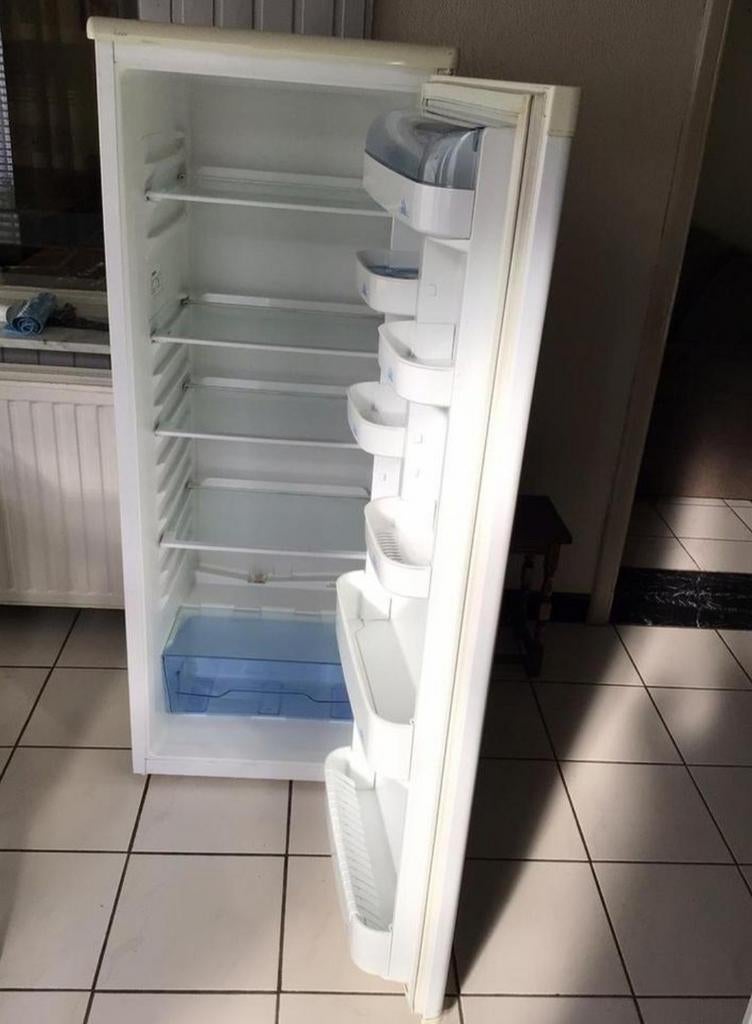 BEKO koelkast, Elektronische apparatuur, Ophalen, Zo goed als nieuw