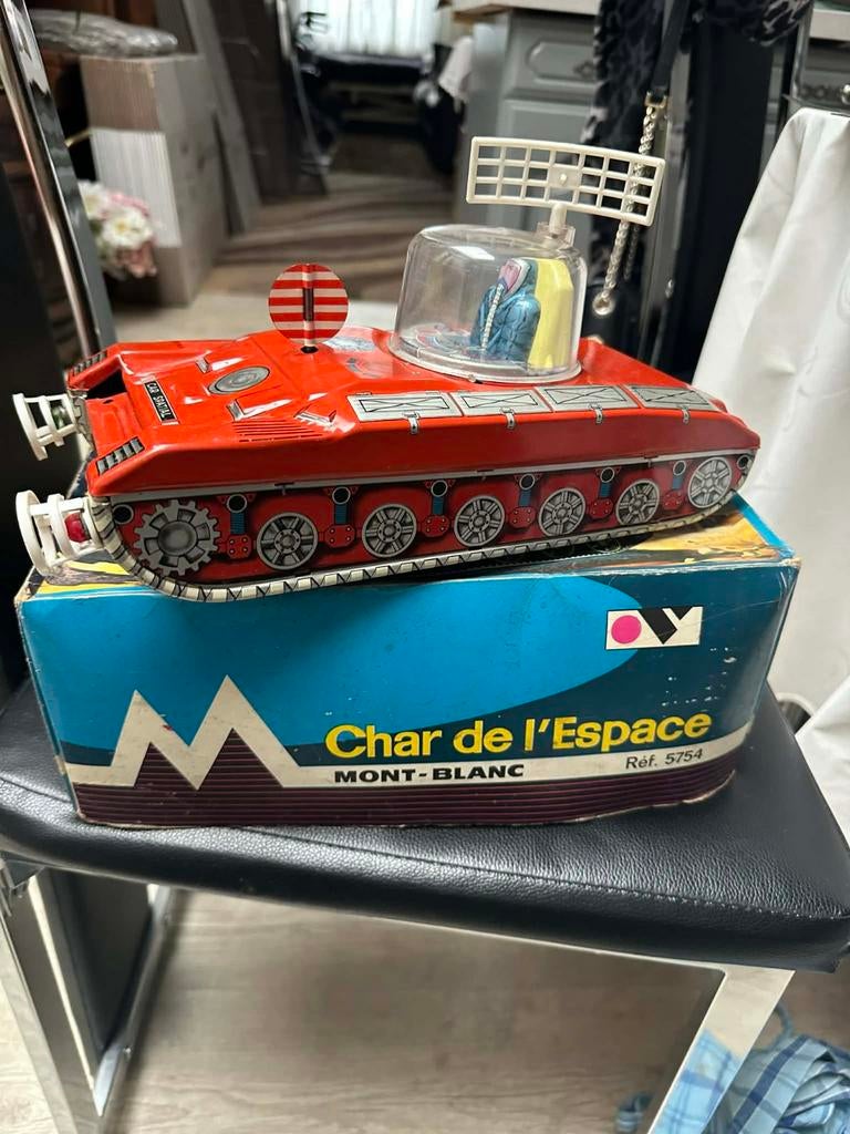 Char  de l espace un véhicule lunaire datant des années 1960, Enlèvement