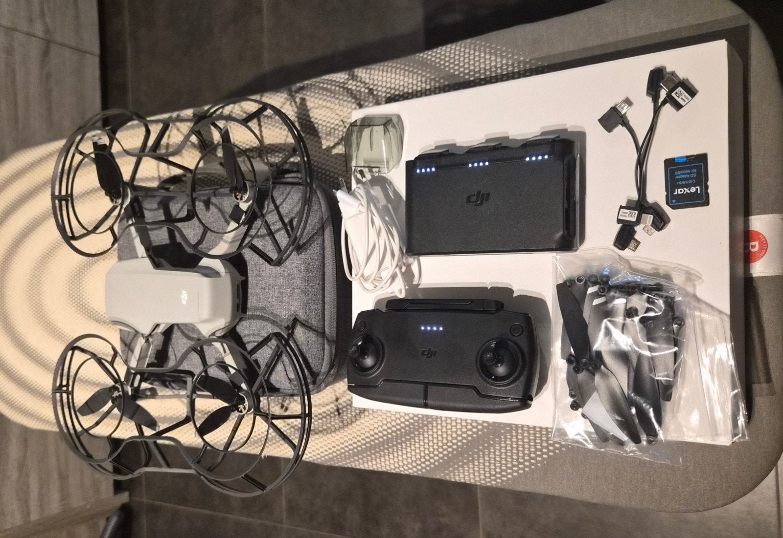 Dji mavic mini combo, Audio, Tv en Foto, Drones, Zo goed als nieuw, Speelgoeddrone, Standaardkwaliteit, DJI, Minder dan 250 gram