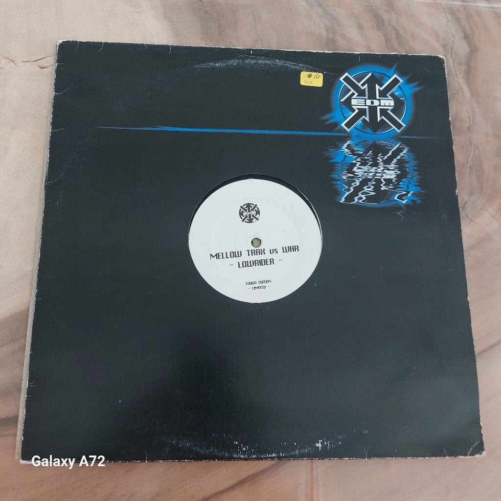 mellow trax vs war lowrider ltd edition 12 inch maxi, Cd's en Dvd's, Vinyl | Dance en House, Gebruikt, Trance, Ophalen of Verzenden