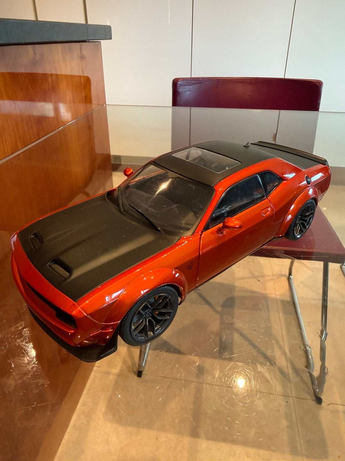 Dodge Challenger SRT Hellcat Widebody 1:18, Ophalen of Verzenden, Zo goed als nieuw, Solido