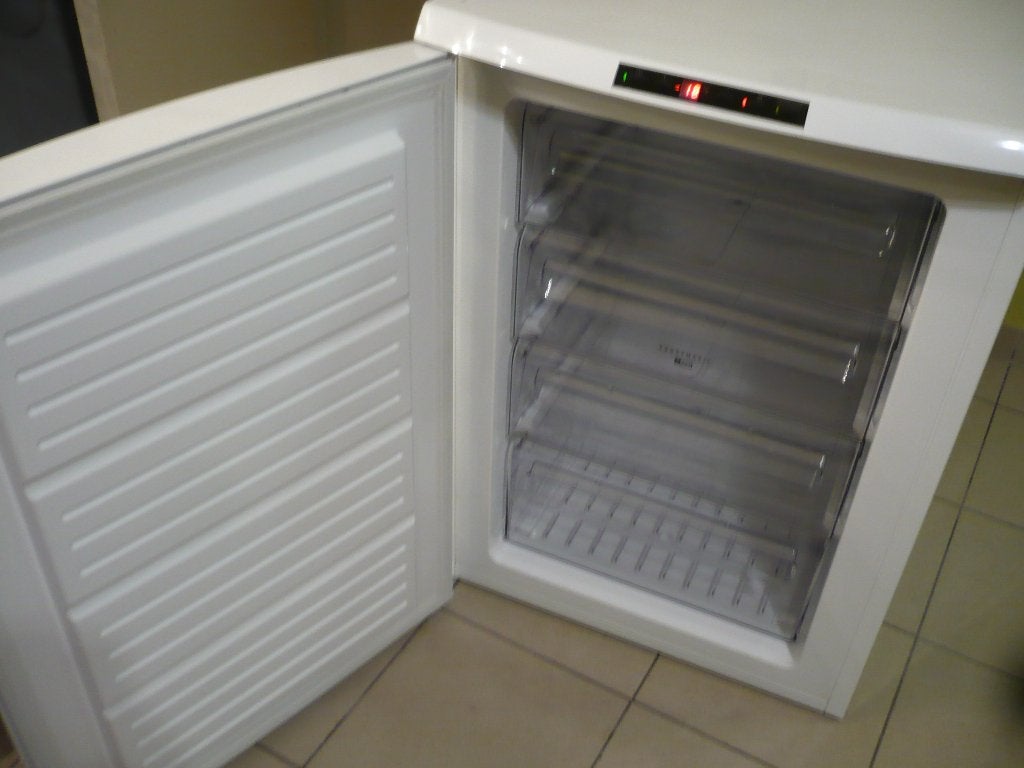 AEG Diepvries . No Frost, Elektronische apparatuur, Vriezers en Diepvrieskisten, Ophalen