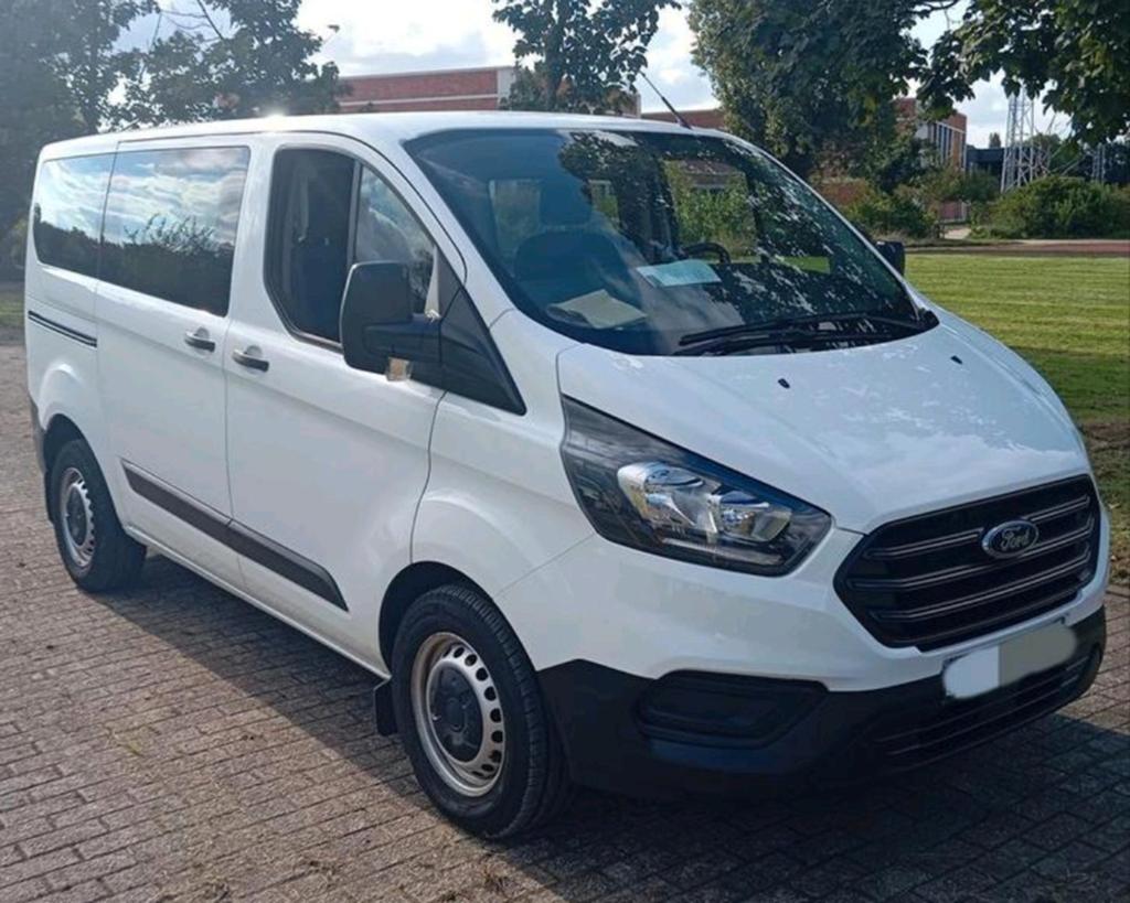 Ford Transit Costume 2020 9 zit weinig km!!!!, Auto's, Voorwielaandrijving, Wit, 5 deurs, Particulier