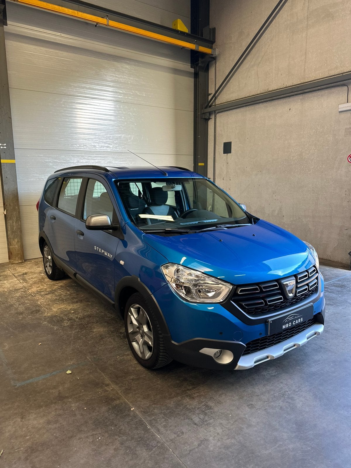 Dacia Lodgy 1.2TCe| NAVI, CRUISE, CAMERA,.., Autos, Dacia, 1197 cm³, Achat, Euro 6, Entreprise