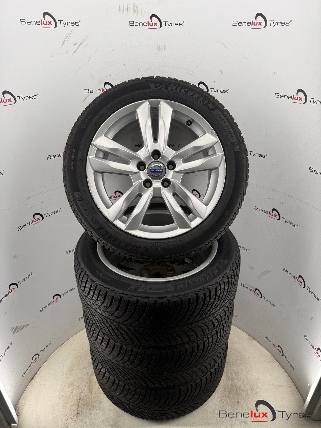 winter Volvo S60 V60 V70 S80 S40 S90 V40 V50 V90 C70 R Njord, Autos : Pièces & Accessoires, Pneus et Jantes, Pneus hiver, Véhicule de tourisme