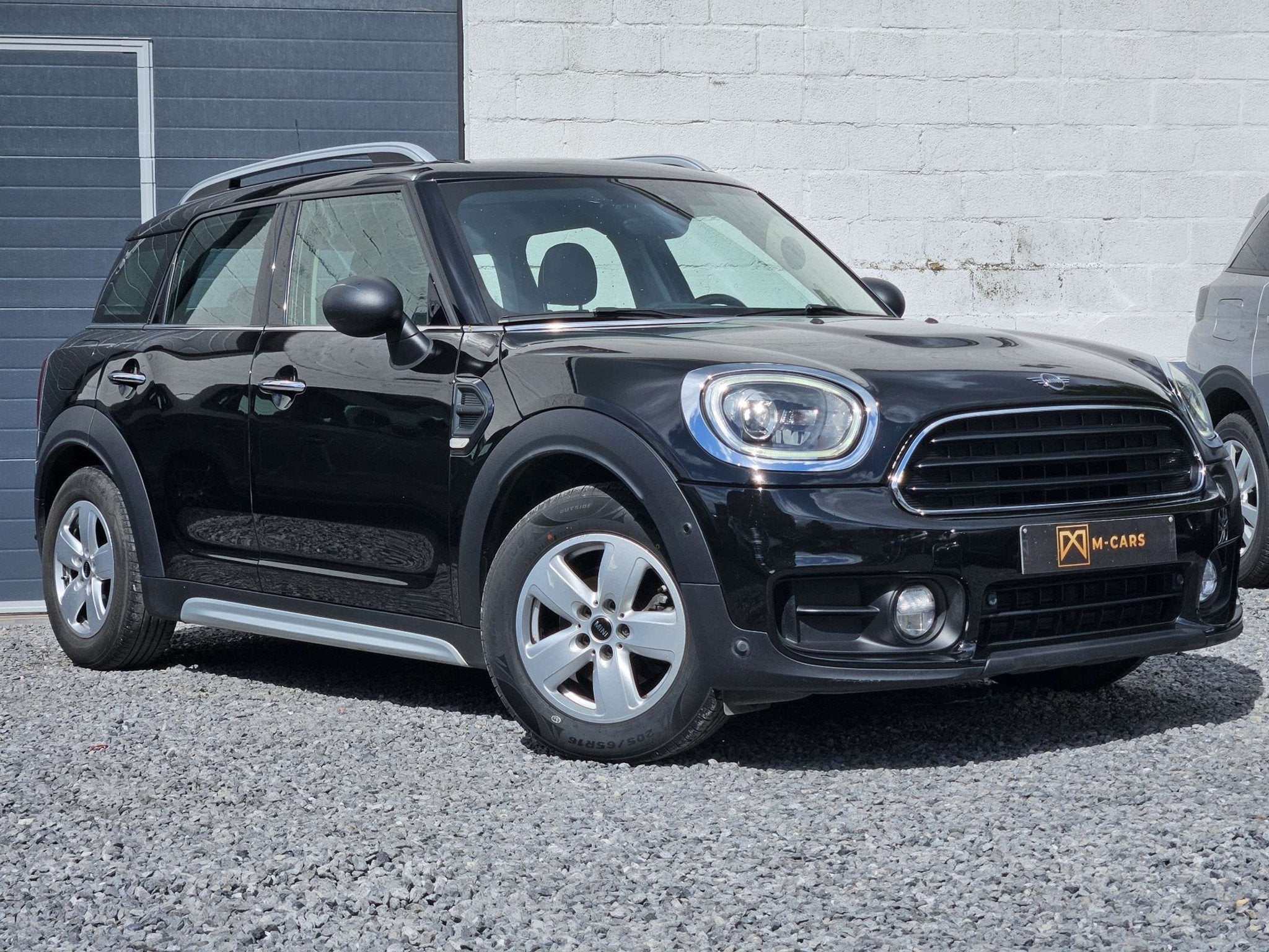 MINI One D Countryman TOIT PANO * ECRAN * (bj 2019), Auto's, Mini, Stof, Gebruikt, 116 pk, Zwart