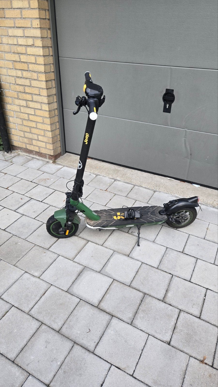 Jeep 2XE Adventurer *inclu Lader, Fietsen en Brommers, Ophalen, Zo goed als nieuw, Elektrische step (E-scooter), Jeep