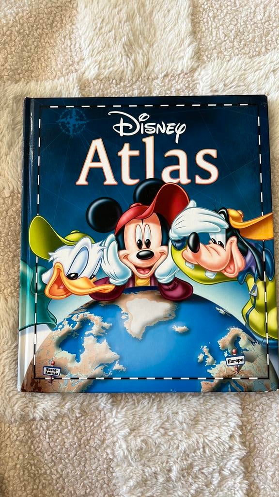 Disney Atlas | Kinderboek | Leerzaam en leuk, Boeken, Ophalen of Verzenden, Nieuw, Fictie algemeen