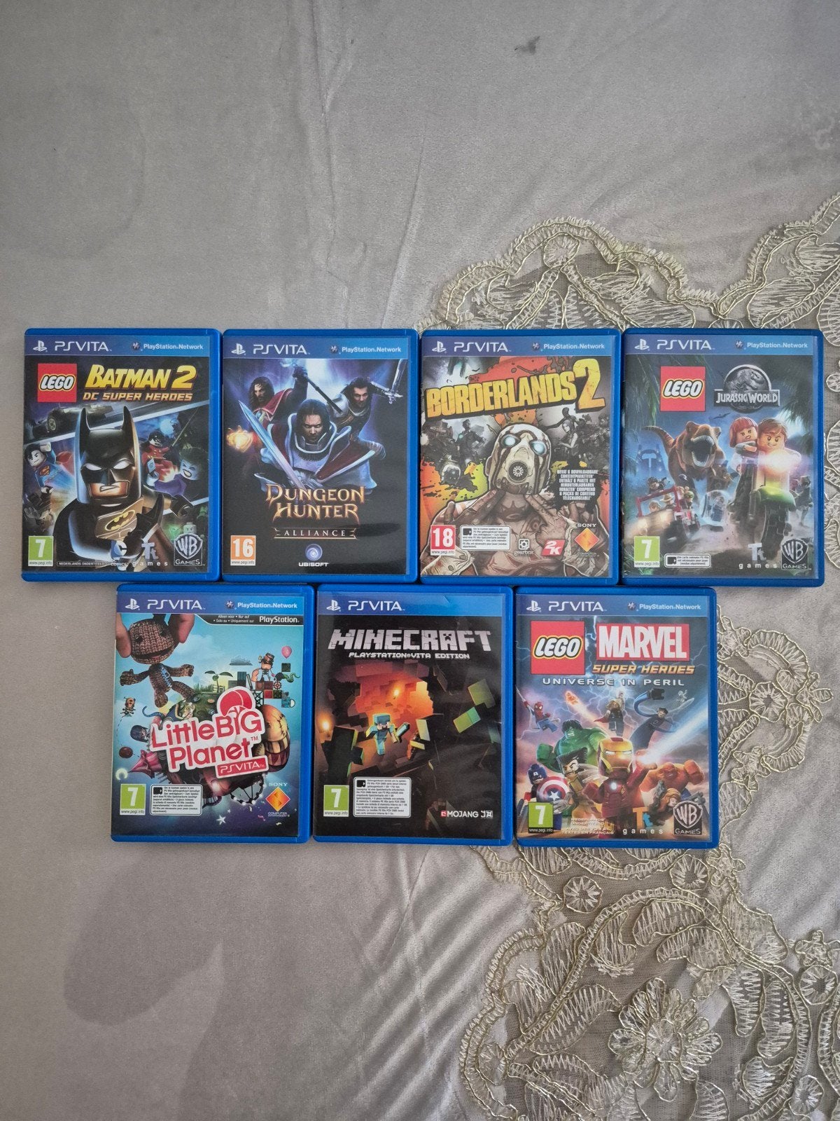 Verschillende PsVita games., Ophalen