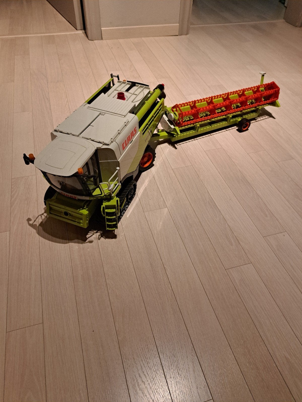 Claas Lexion maaidorser / hakselaar - Bruder, Ophalen