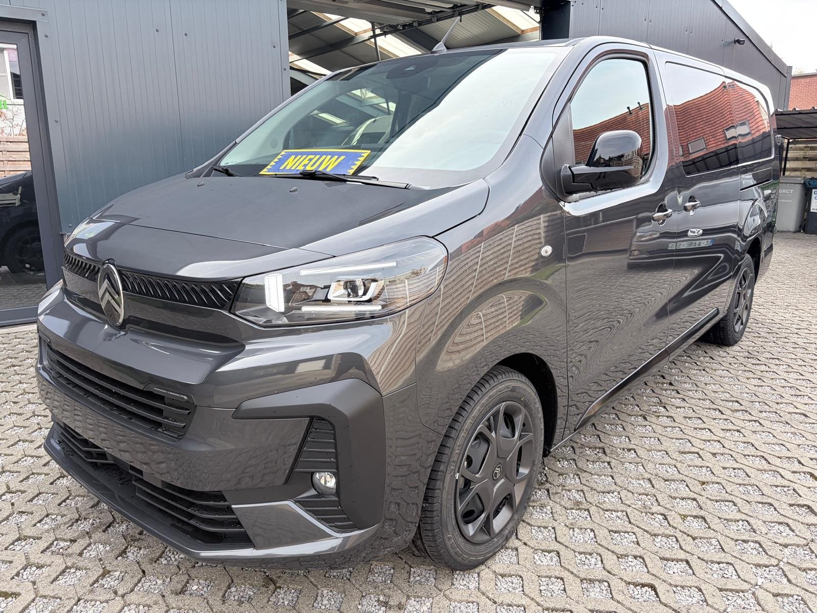Citroën Jumpy 6 plaatsen - NIEUW/AUTOMAAT - 32148€+, https://public.car-pass.be/vhr/a95c44e3-5b89-4a2a-b1ad-ea2090dc36b8, Stof