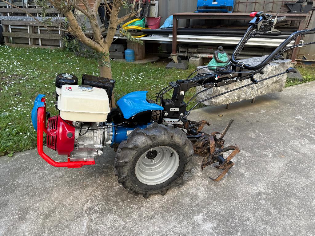 motoculteur honda 390, Jardin & Terrasse, Outils à main, Enlèvement, Comme neuf, Hache, Honda