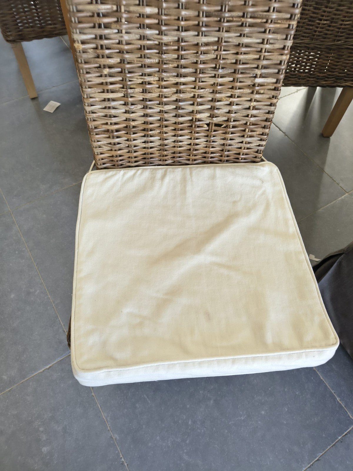 6 chaises avec coussins, Enlèvement