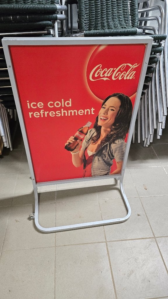 Coca-Cola stoepbord – dubbelzijdig – €60, Articles professionnels, Horeca | Autre, Enlèvement