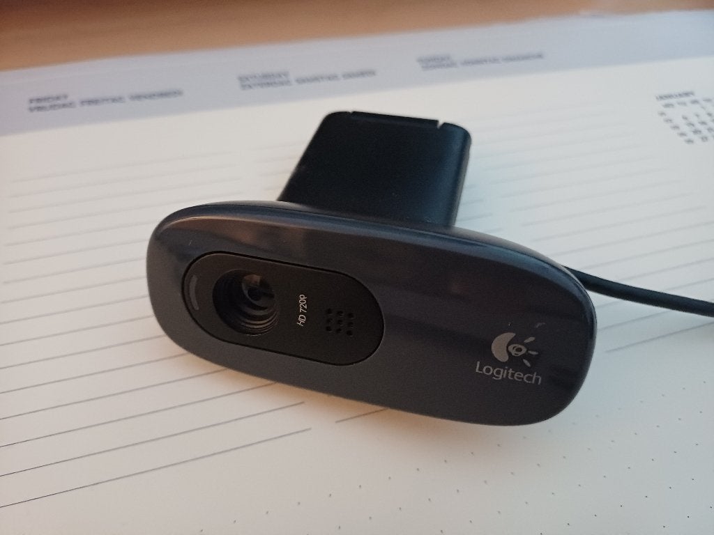 Webcam Logitech port USB-A, Computers en Software, Ophalen, Logitech, Zo goed als nieuw, Monitorclip