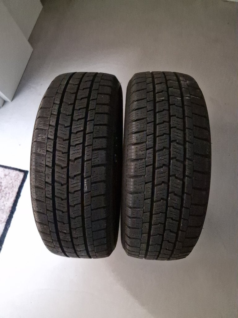 Winterbanden Goodyear Ford Transit Custom 15", Auto-onderdelen, Banden en Velgen, Ophalen, 15 inch, Winterbanden, Band(en)