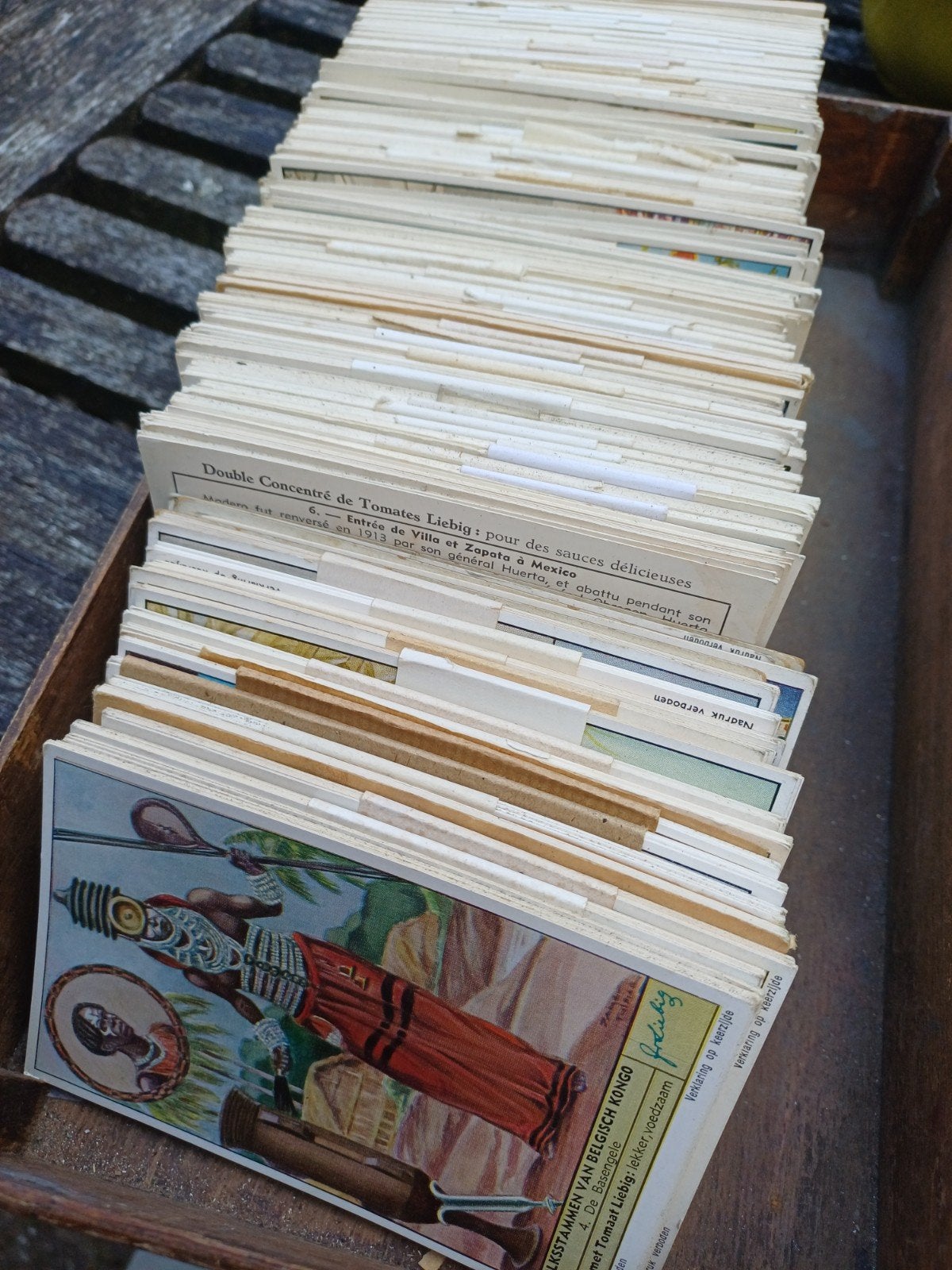 Groot lot Liebig en Historia kaarten, Ophalen of Verzenden, Gelezen, Verschillende onderwerpen