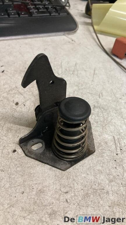 Windhaak motorkap BMW 1 serie E81 E82 E87 E88 51237071124, Enlèvement ou Envoi, Utilisé, BMW, BMW