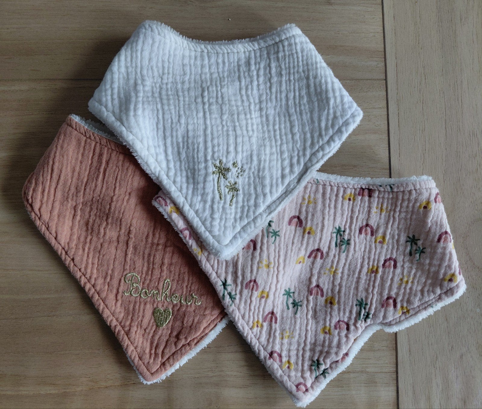 set 3 slabbetjes meisje, Kinderen en Baby's, Ophalen, Zo goed als nieuw, One size
