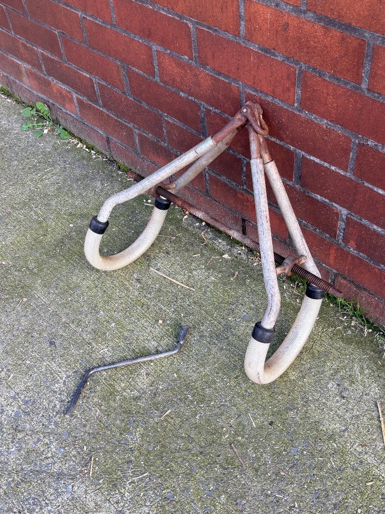 Klauwbekapbox / Koelift / Veeverlosser / klauwbad / pootband, Dieren en Toebehoren