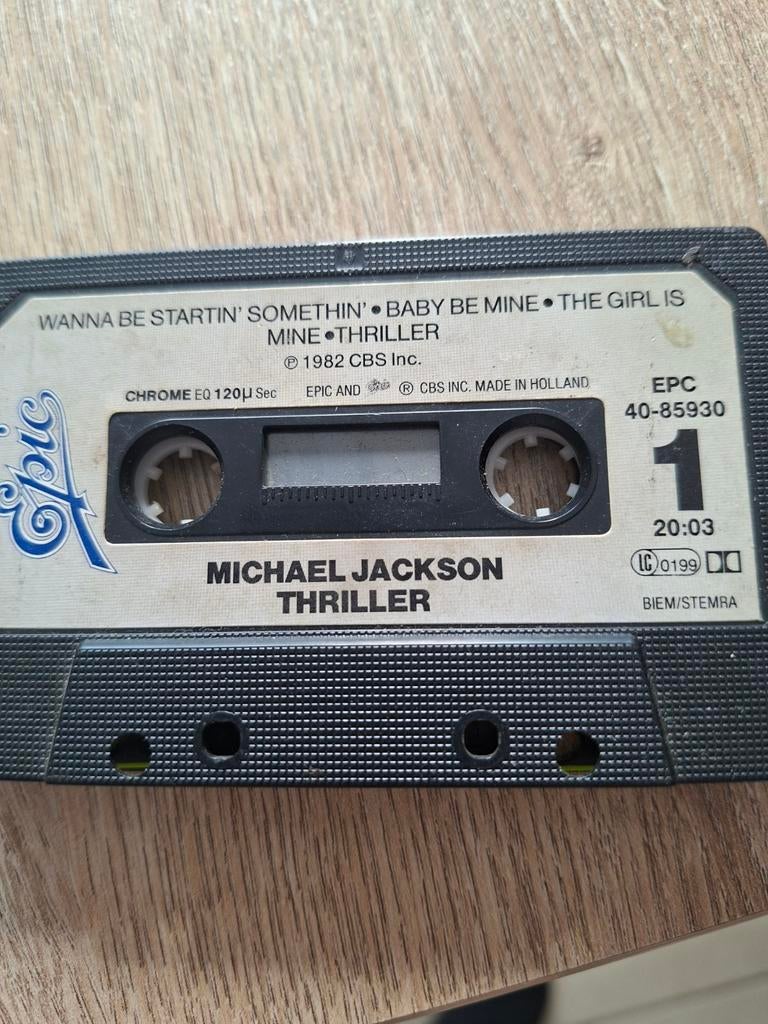 2 cassettes, Ophalen of Verzenden