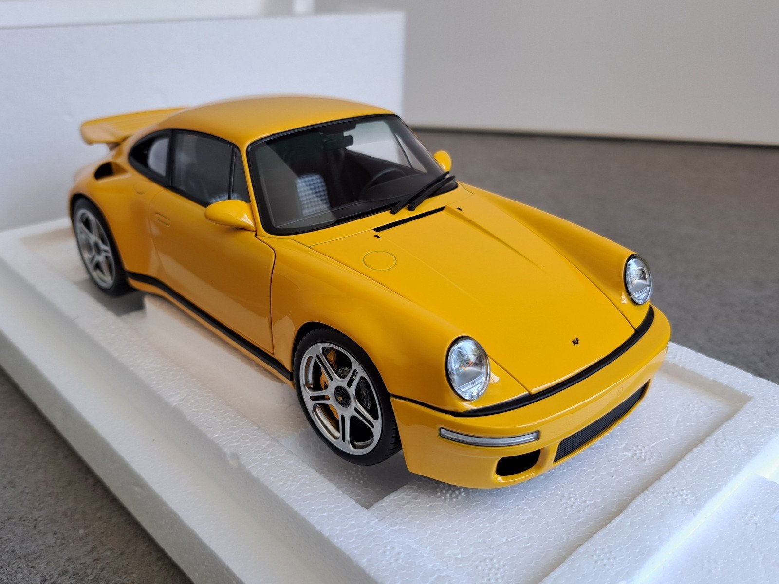ALMOST REAL 1:18 PORSCHE 911 RUF CTR ANNIVERSAIRE, Enlèvement ou Envoi, Neuf, Voiture, MiniChamps