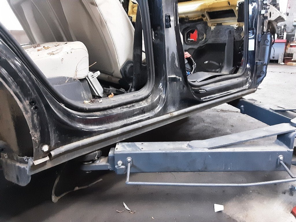 SEUIL DE PORTE DROIT Audi Q3 (F3B) (01-2018/06-2021), Auto-Union-Straße  1,
85057  Ingolstadt, DE, Info@audi.de, Audi, Utilisé