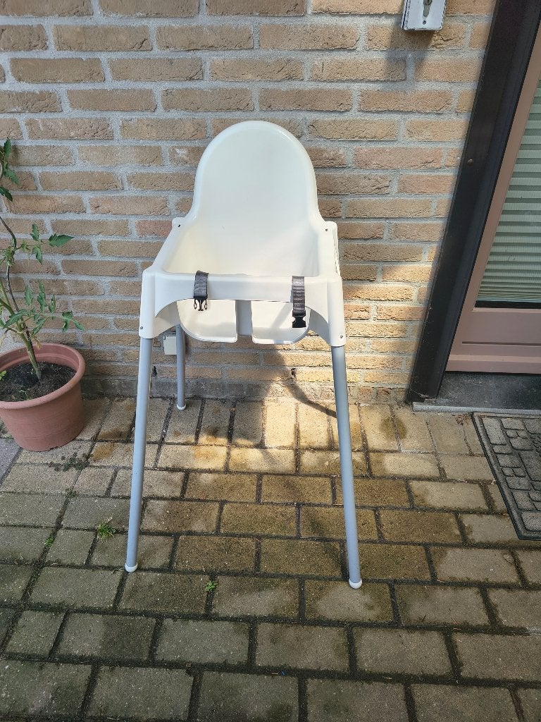 Kinder eetstoel, Ophalen