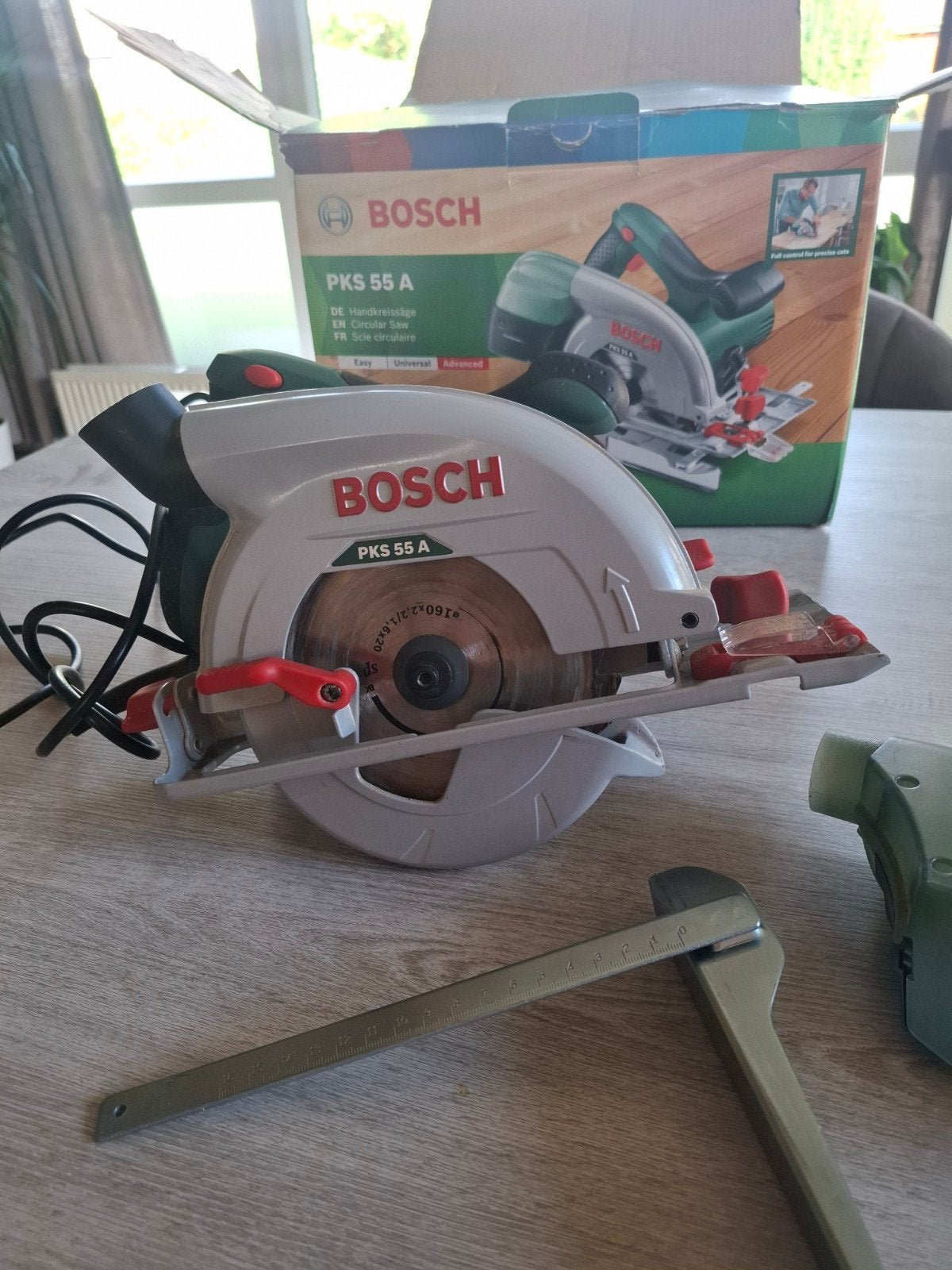 scie circulaire bosch pks 55 A, Enlèvement, Comme neuf, Scie circulaire